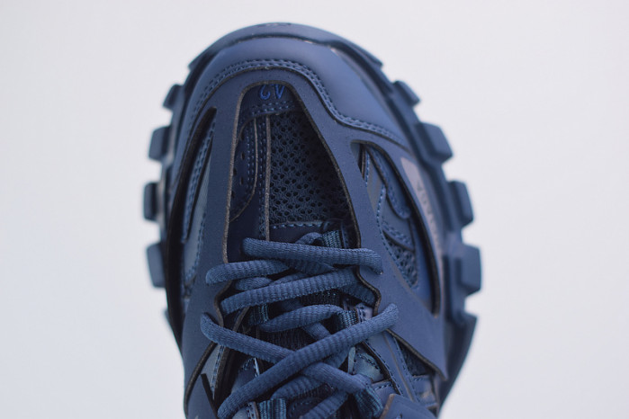 BLCG Track Trainer Dark Navy 542023 W2LA1 4107