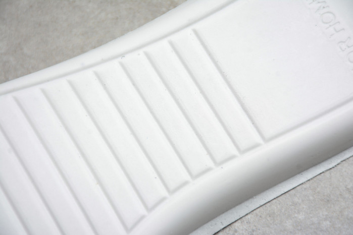 D10R B27 High Top Sneaker