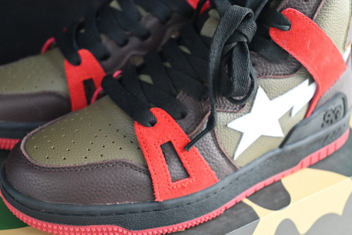 A B*THING APE  YEE-017