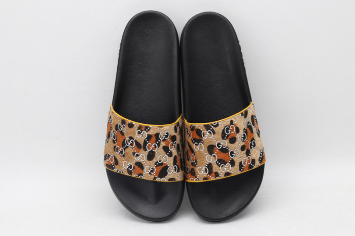 Gv*c slippers leopard print