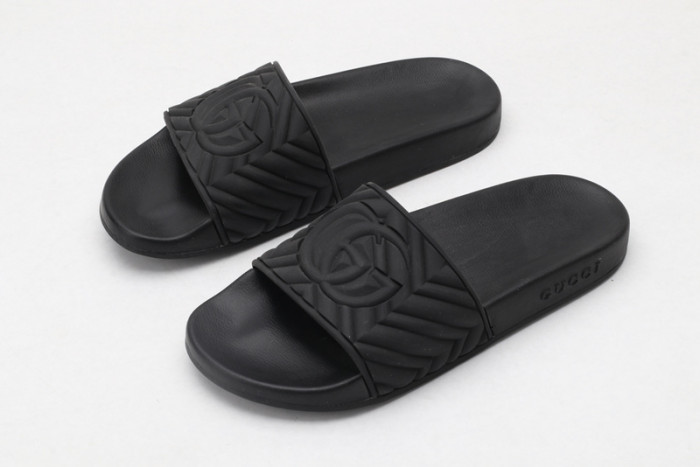 Gv*c slippers all  black
